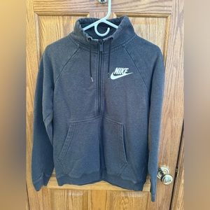 Nike pull over